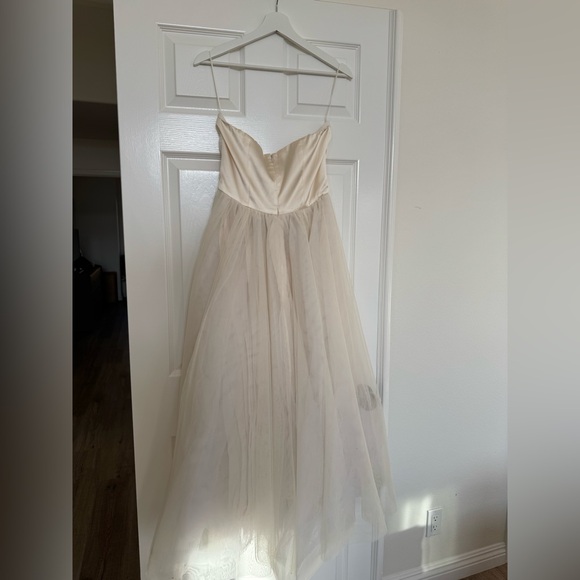 Reformation Cream Wedding Dress - Picture 4 of 6